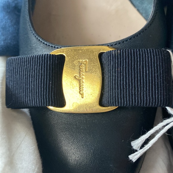 TAGS FERRAGAMO VARA - Picture 5 of 9